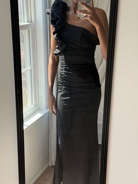 Emerald Sundae Black One-Shoulder Ruffle Evening Gown